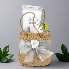 Flax Basket Rotorua Mud Facial Scrub 100ml & Guest Soap 40g - Wild Ferns