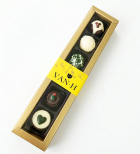 Merry Christmas 6 Chocolate Box - Van H