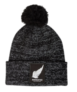 Ferns & Aotearoa Beanie – Parrs - Crystal Black colour